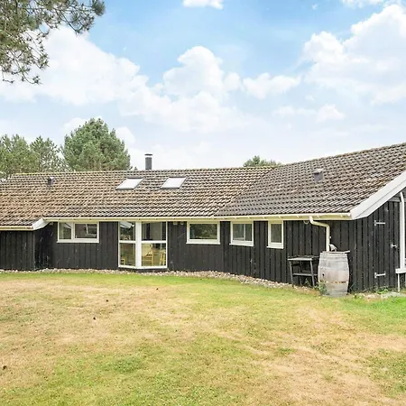 7 Person In Graested-by Traum Græsted