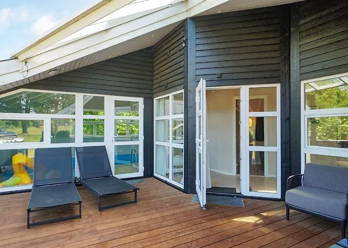 7 Person In Graested-by Traum * Græsted