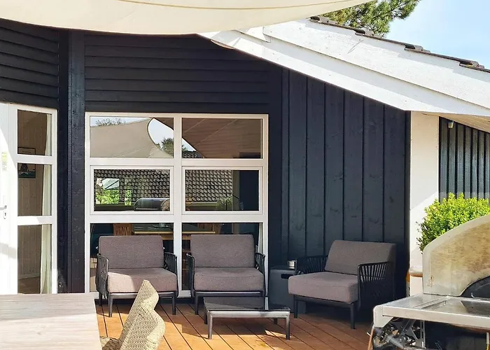 7 Person In Graested-by Traum * Græsted